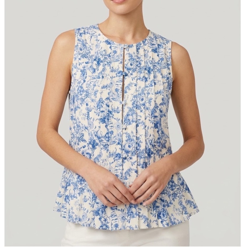 WAYF Blue White Floral Toile Pleated Sleeveless Top XS Peplum Keyhole Blouse